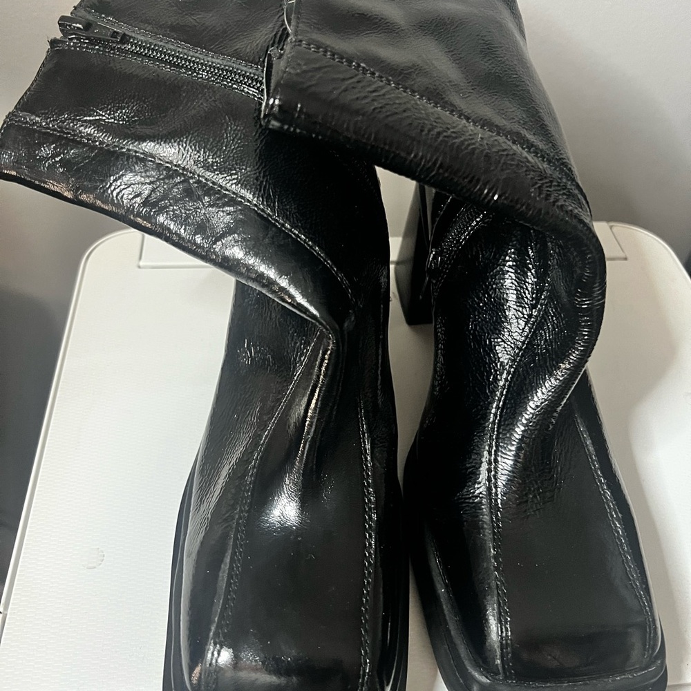 Steve Madden square toe black patten boots size 10
